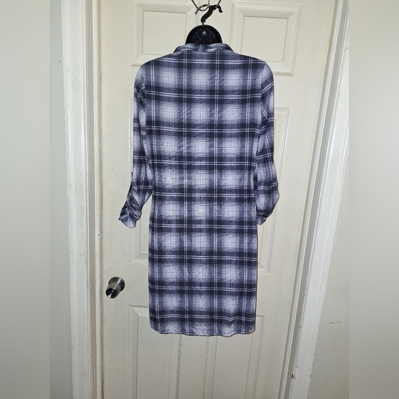 B&B Boutique shirt dress size small - Picture 3 of 4